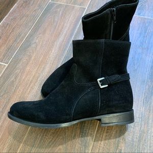 La Canadienne Lexa Waterproof Suede Buckled Bootie